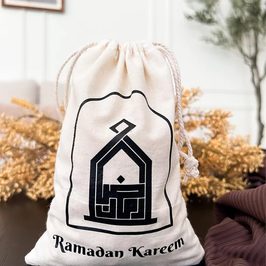 5er Set Ramadan Geschenktüten aus natürlicher Baumwolle in Beige mit islamischen Mustern und arabischer Kalligraphie für Eid Mubarak und Ramadan Kareem Dekoration - Bild 3