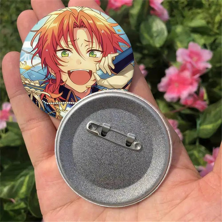 Tsukinaga Leo Spielfigur Rundes Cosplay-Pin Set aus Metall in Multicolor - Bild 2