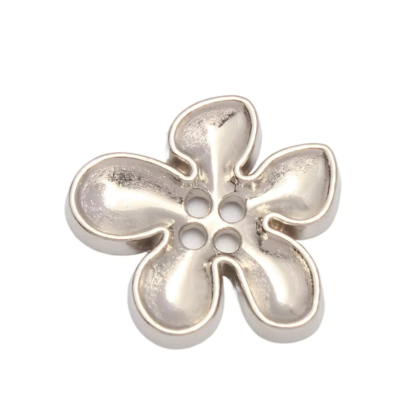 10 Stück glänzende silberne Blumenknöpfe aus Metall für Damen-Cardigans, Jacken und Anzüge als DIY-Nähzubehör - Bild 4