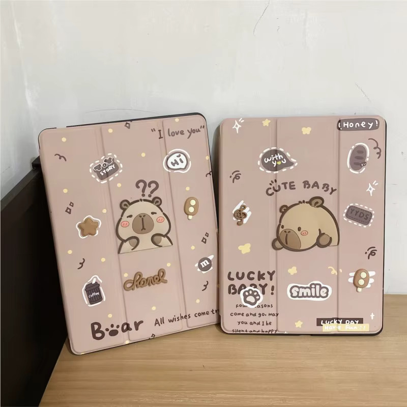 Süße Capybara Cartoon iPad Hülle aus Leder für iPad Mini, iPad Air und iPad Modelle mit Stiftefach - Bild 1