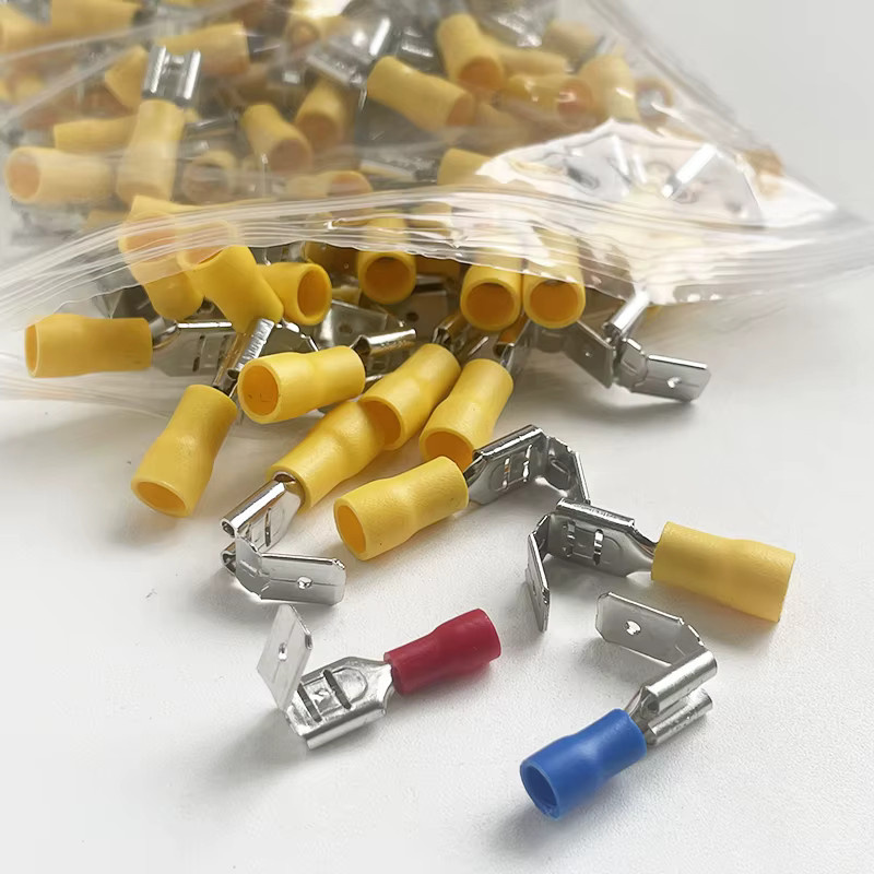 50 Stück DBWLI Piggyback-Flachstecker Set, halbisolierte Schnelltrenn-Crimp-Anschlüsse für 22–10 AWG, rot - Bild 2