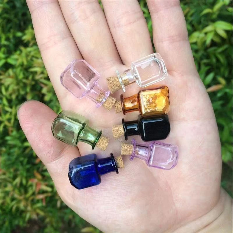 9er Set Mini Glasflaschen mit Korkverschluss in Mehrfarbig für DIY Bastelprojekte und Miniaturlandschaften - Bild 3