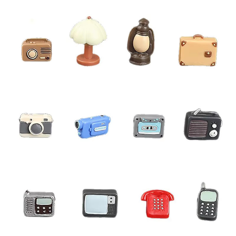 Miniatur-Retro-TV, Telefon, Kamera, Kassette, Aktentasche, Klavier, Puppenhaus-Zubehör, Bunt / Mehrfarbig - Bild 2