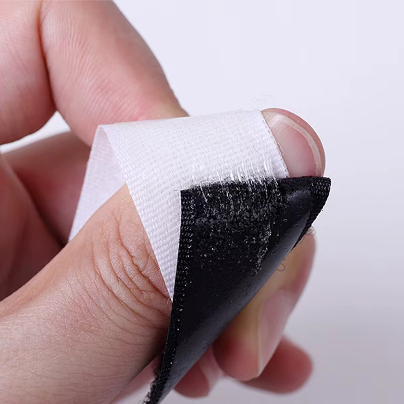 3M Selbstklebendes Klettband doppelseitig, Länge: 3 m, Breite: 20 mm, Farben: Weiß oder Schwarz - Bild 3