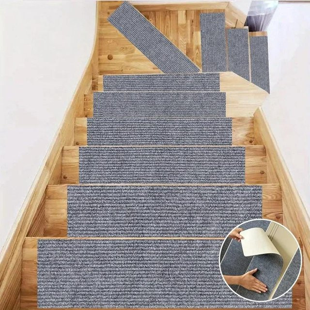 Mibai Selbstklebende rutschfeste Treppenstufen-Matten aus Polyesterfaser in Lichtgrau, 2er-Set, Breite: 15 cm, Tiefe: 60 cm - Bild 1