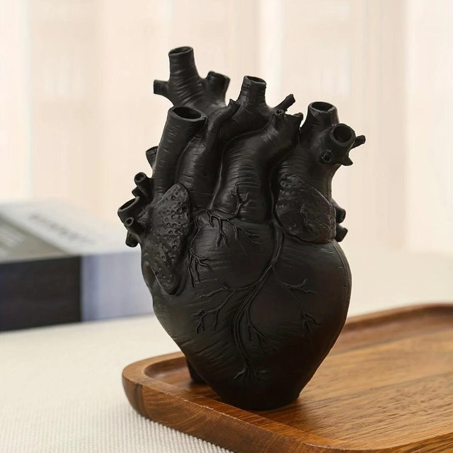 Anatomische Herzvase von Yiran Furniture in Schwarz, dekoratives Harz-Blumengefäß für die Tischdekoration - Bild 1