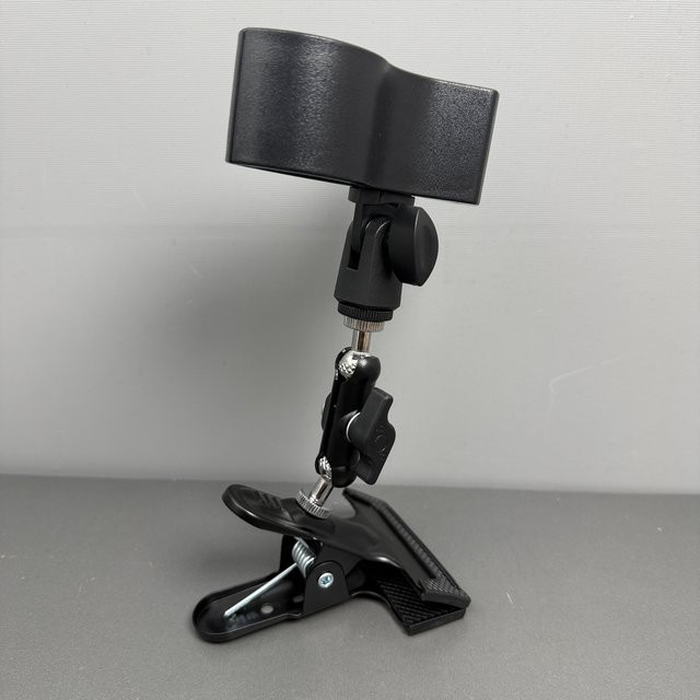 Metall-Tischmikrofonständer mit kraftvoller 360° Universalgelenk-Klemme in Schwarz - Bild 1