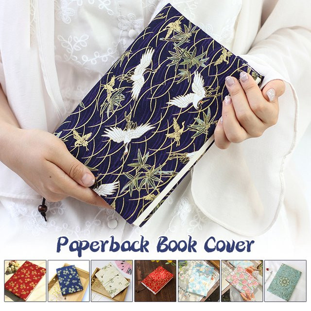A5 Leinen Buchhülle mit Blumenmuster in Blau als Schutzhülle für Softcover-Romane - Bild 1