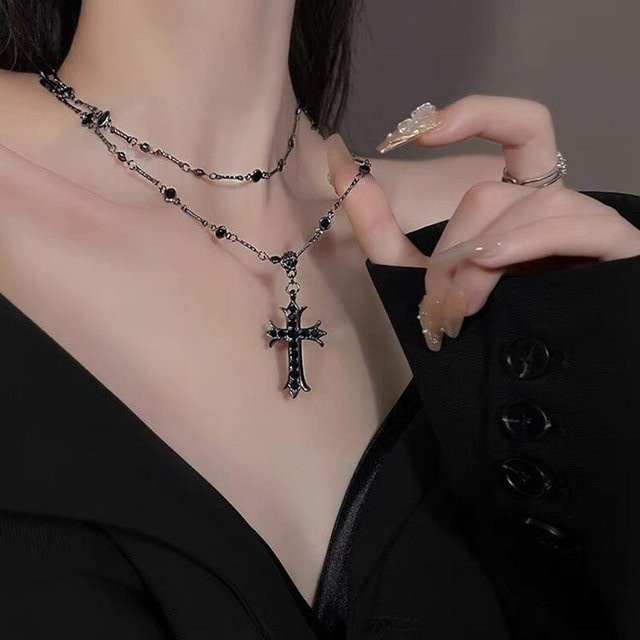 Ambiel Charm Halskette, Kreuz Jesus Anhänger, Schwarz, Zirkonia, Damen - Bild 1