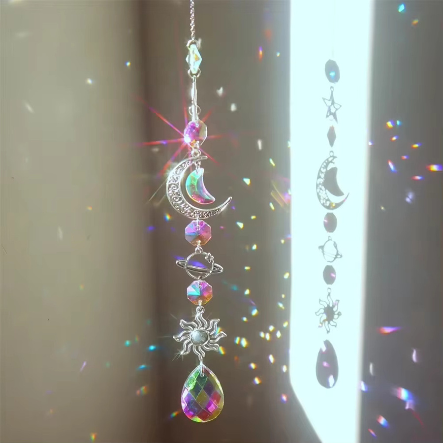 Kristall Windspiel Mond Sonnenfänger mit Diamant-Prismen und Regenbogen-Effekt in Transparent und Silber - Bild 3