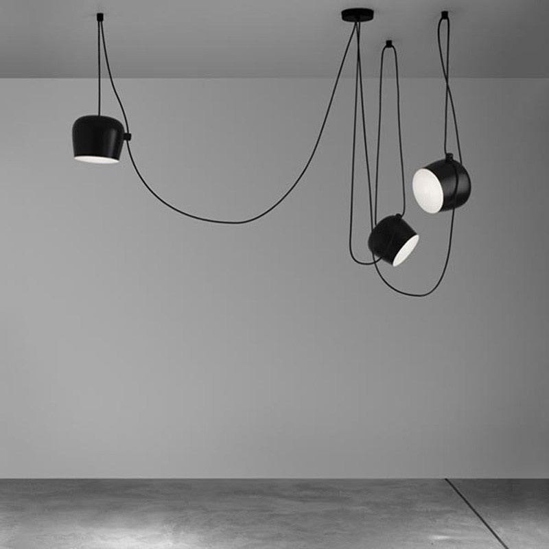 Flos Aim Pendelleuchte 3-flammig in Schwarz mit dimmbarer LED aus Polycarbonat und Metall - Bild 2