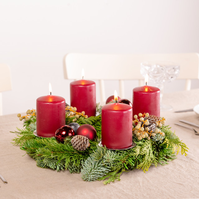 Klassischer Adventskranz von Blume2000 in Grün und Rot für den Tisch, Durchmesser: 30 cm - Bild 1