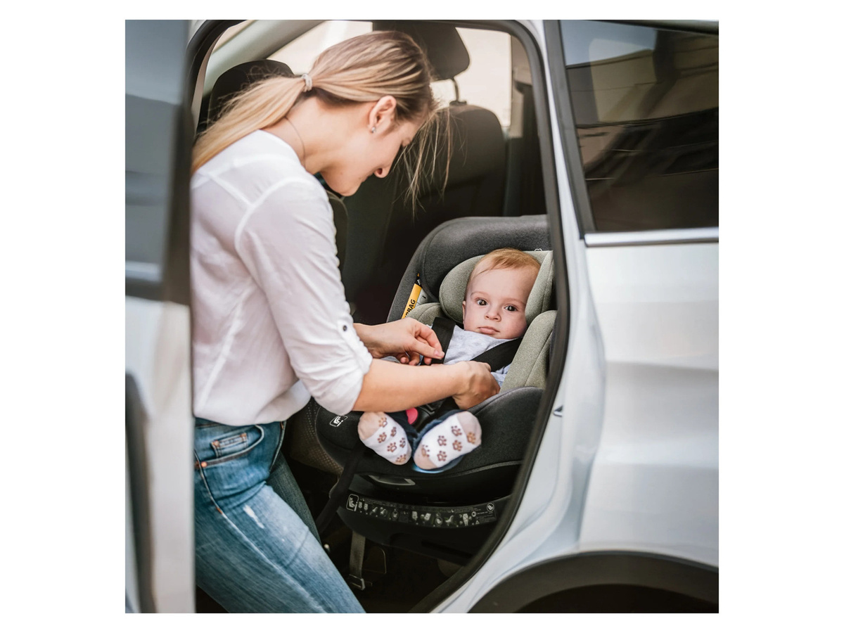 babyGO Kindersitz Move 360 mit ISOFIX und Basis, Schwarz, i-Size nach UN R129 für 100 bis 150 cm Körpergröße, 360 Grad drehbar - Bild 5