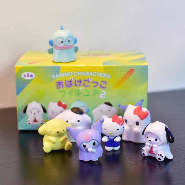 Sanrio Obake Gokko Figur aus PVC mit Hello Kitty und Hangyodon im Geister-Cosplay, multicolor Mini-Sammelfigur - Bild 1