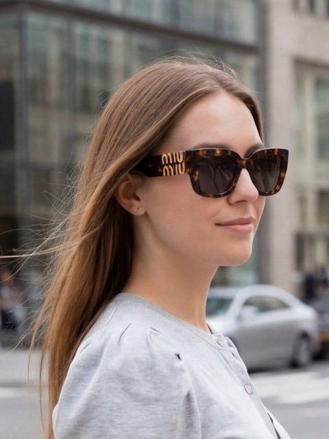 Miu Miu SMUB05 Sonnenbrille, Vollrand, Square, Acetat, Damen, braun - Bild 1