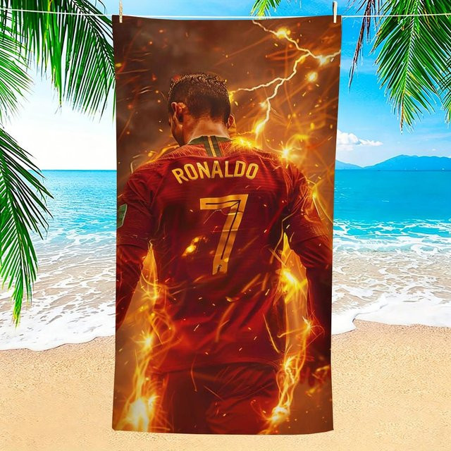 JMG Household Supplies Fußball Strandtuch Cristiano Ronaldo Design aus Mikrofaser, schnelltrocknend und sandfrei, multicolour, B: 150 cm, H: 75 cm - Bild 1