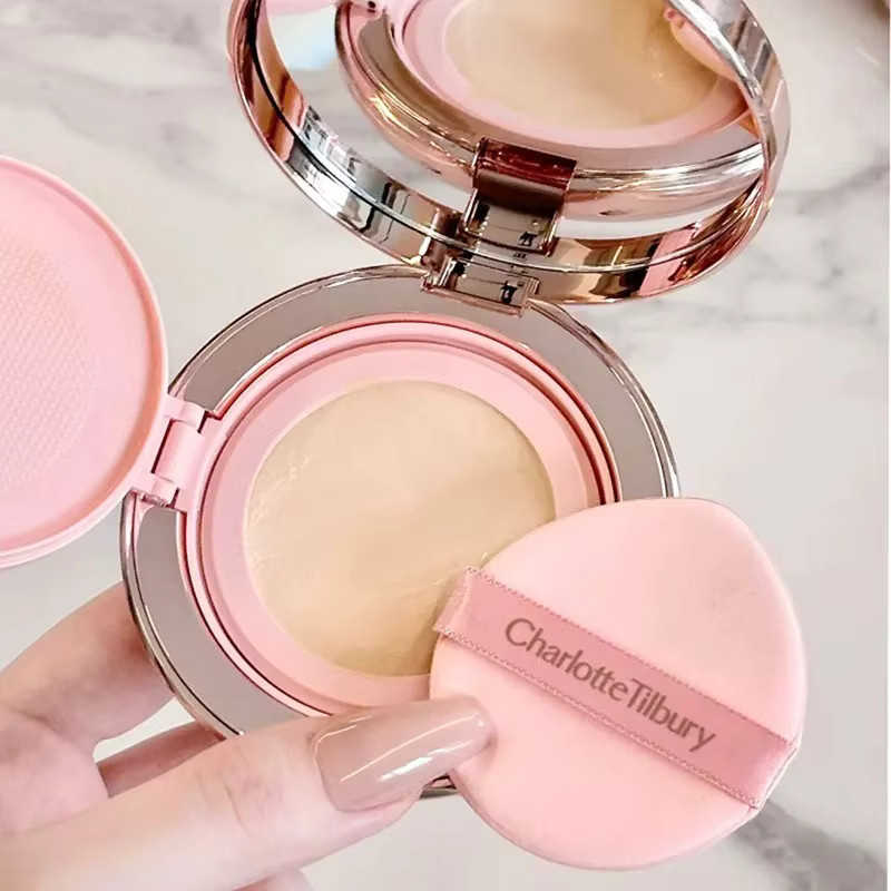 Charlotte Tilbury Air Cushion Foundation, Schimmernd, 2-in-1 Make-up - Bild 1