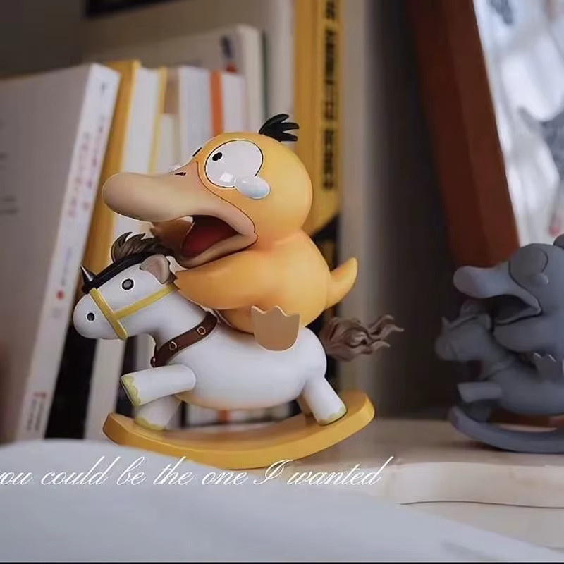 TAKARA TOMY Pokémon Psyduck Schaukelpferd Figur, Kunststoff, Gelb - Bild 2