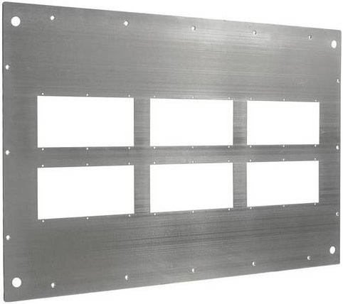 Hager FZ882XF Deckblech geschlitzt IP41 aus verzinktem Stahl in Grau, Breite: 60 cm, Tiefe: 60 cm - Bild 1