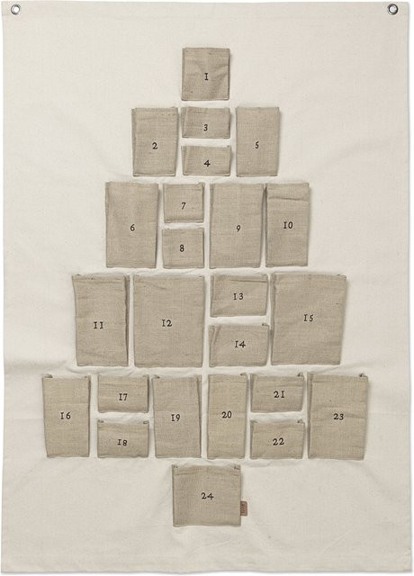 Ferm Living Pine Adventskalender aus Jute in Beige zur Weihnachtsdekoration - Bild 1
