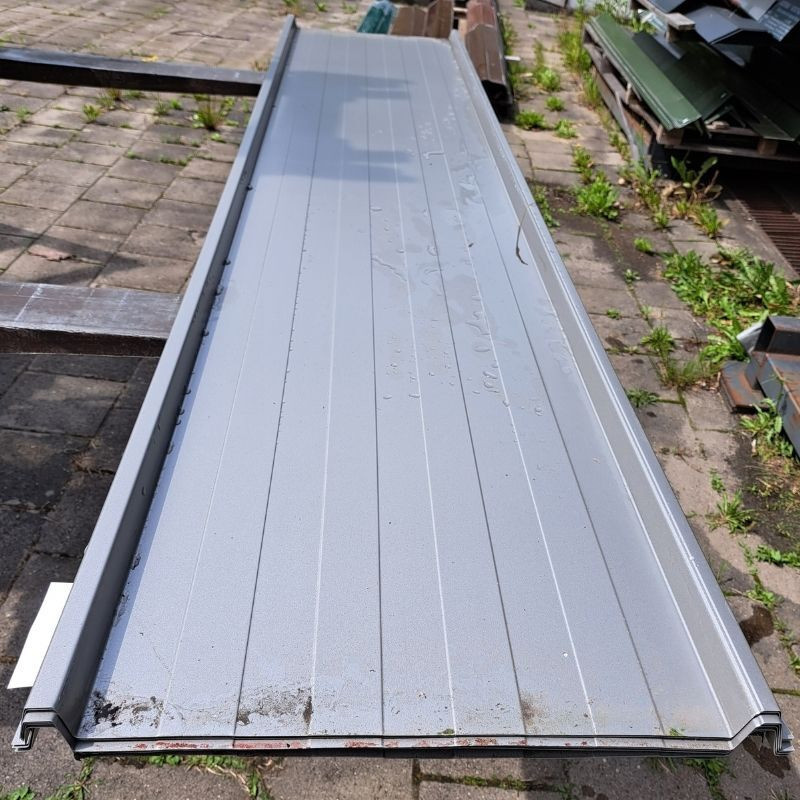 Trapezblech in Stehfalzoptik von Friedrich von Lien AG aus Aluminium in Graualuminium, Länge: 2,50 m - Bild 1