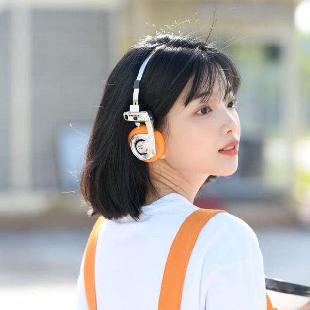 WHATPLUS Retro 3 Kabellose Bluetooth Over-Ear Kopfhörer in Orange mit USB-C - Bild 1