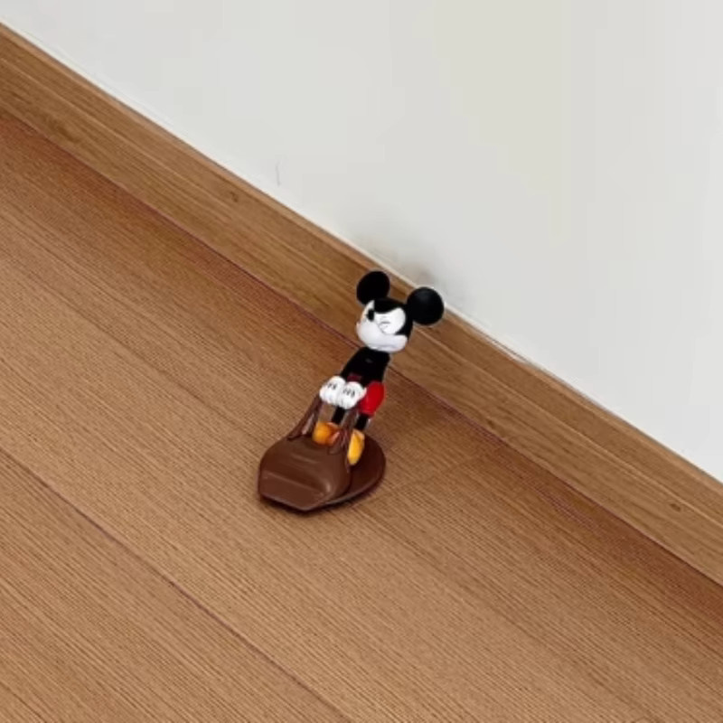 HEROCROSS Anime Miqi Tang Laoya Türstopper Cartoon Woody Winddichte Anti-Kollisions-Türstopper in Multicolour - Bild 2