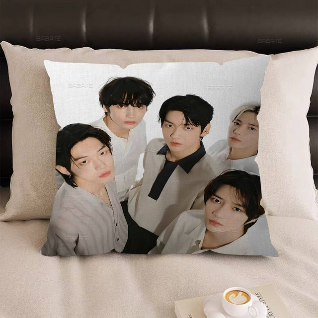JMG Clothing TXT Kissenbezug Kpop Dekoration Weiß, B/T/H: 35 x 35 x 0 cm - Bild 1