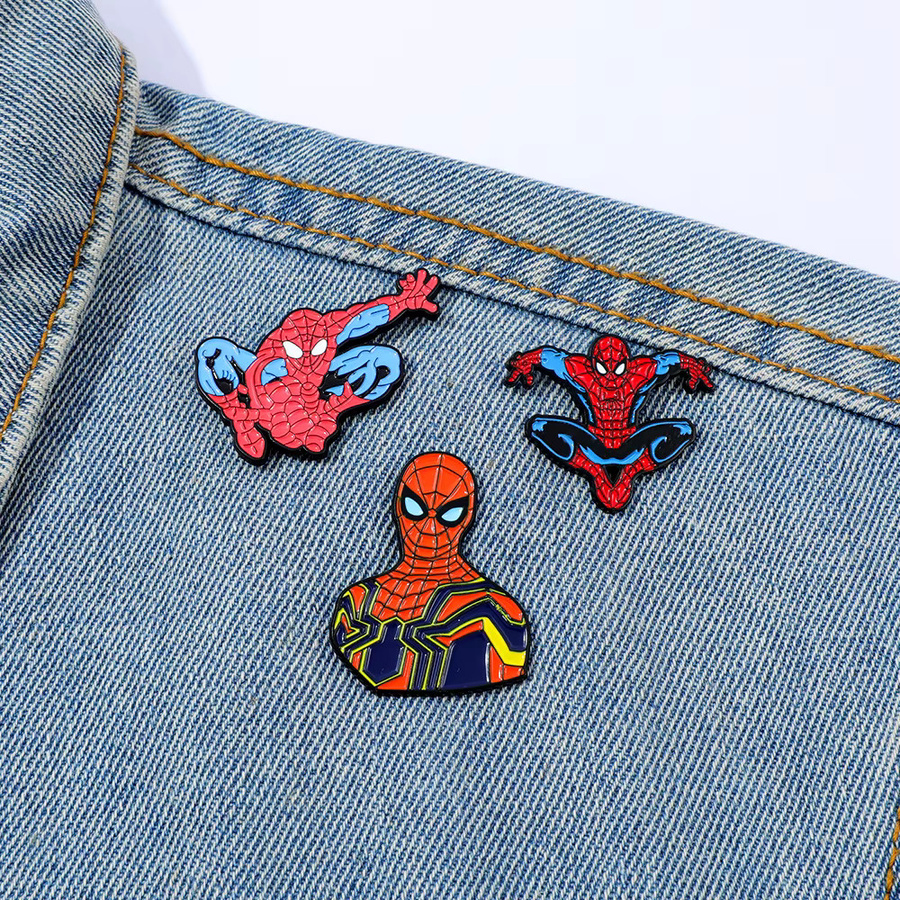 Bandai Marvel Spider-Man Legierungsoptik-Brosche, Metall, Rot, Zubehör - Bild 2