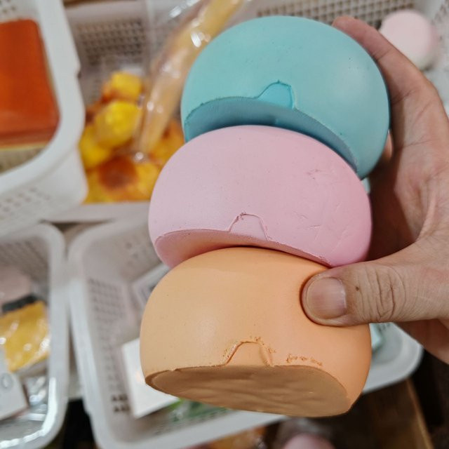 Schylling Bunte Knödel-Kuchen-Entspannungs-Squishbälle - Bild 1