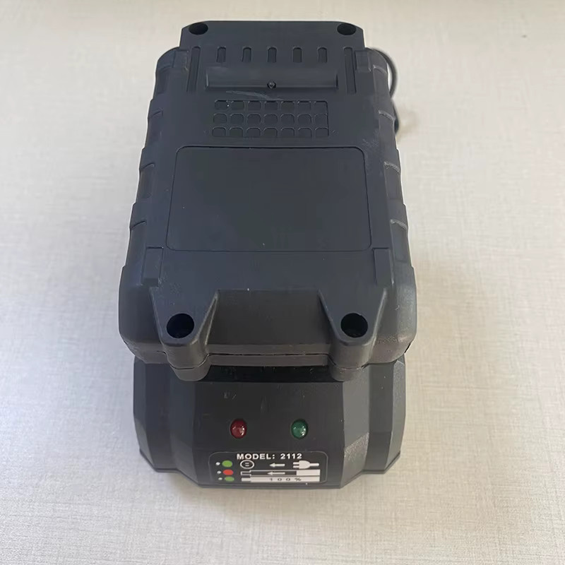 Elektrisches Lithium-Ionen-Ladegerät für Makita Akkus, Netzteil-Adapter mit 1,8 A bis 2 A, Farbe: Schwarz - Bild 3