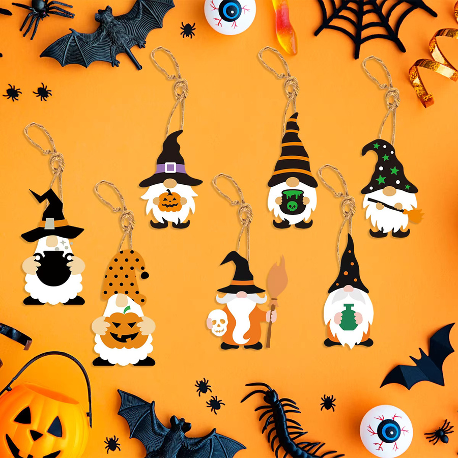 8er Set Halloween Hängeanhänger aus Papier mit Kürbis, Geist und Schädel in Multicolour für deine Party Dekoration - Bild 1