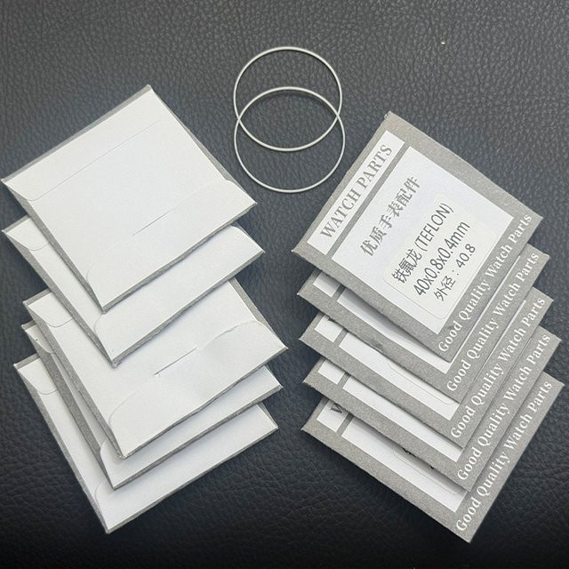 Uhrendichtung O-Ring, weiß, Innendurchmesser 18 mm-40 mm, 0,45 mm Dicke, 0,9 mm Höhe - Bild 1