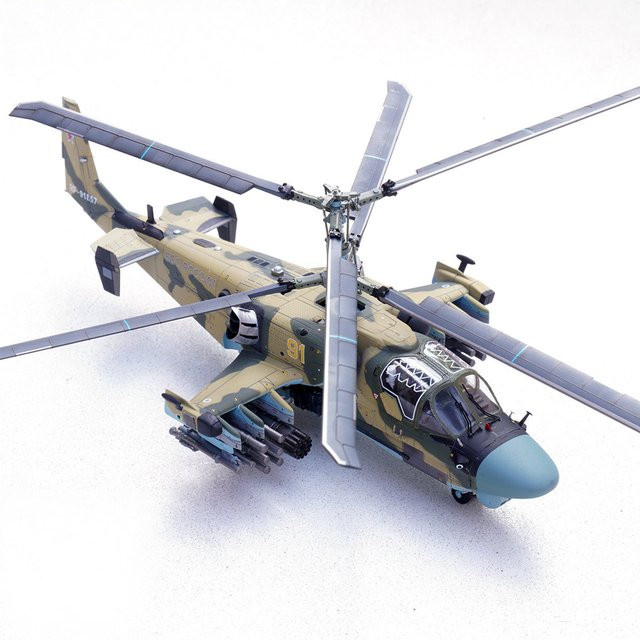 Trumpeter Russischer KA-52 bewaffneter Hubschrauber, Modell, 1:72 - Bild 1