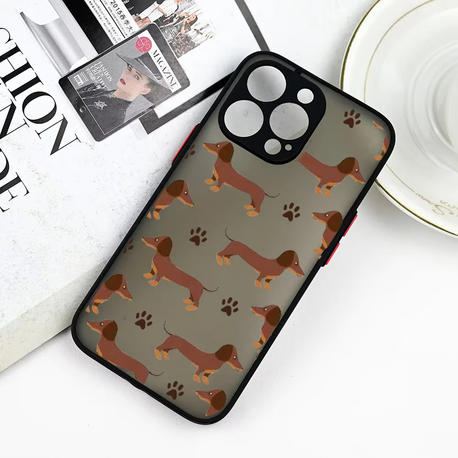 Handyhülle mit Dackel und Bulldogge Design für iPhone Modelle, Hard Cover Schutzcase im Cartoon-Stil, Mehrfarbig - Bild 2