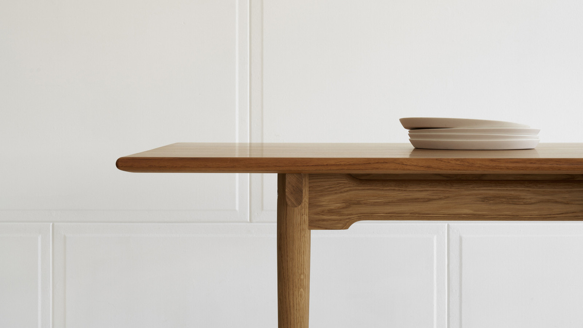 Carl Hansen & Søn CH327 Esstisch aus Eichenholz in Braun - Bild 1