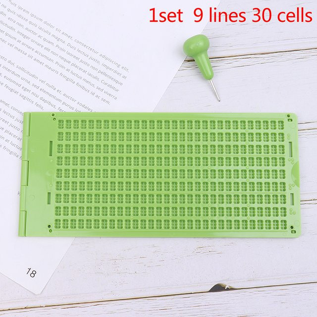 Tragbarer Braille-Schreibschiefer aus Kunststoff mit Stift, 9-Linien-30-Zellen, Grün - Bild 1