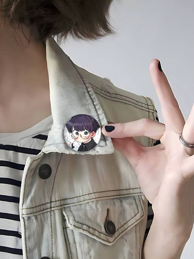 Anstecknadeln K-Komi-san, Metall, Unisex - Bild 7