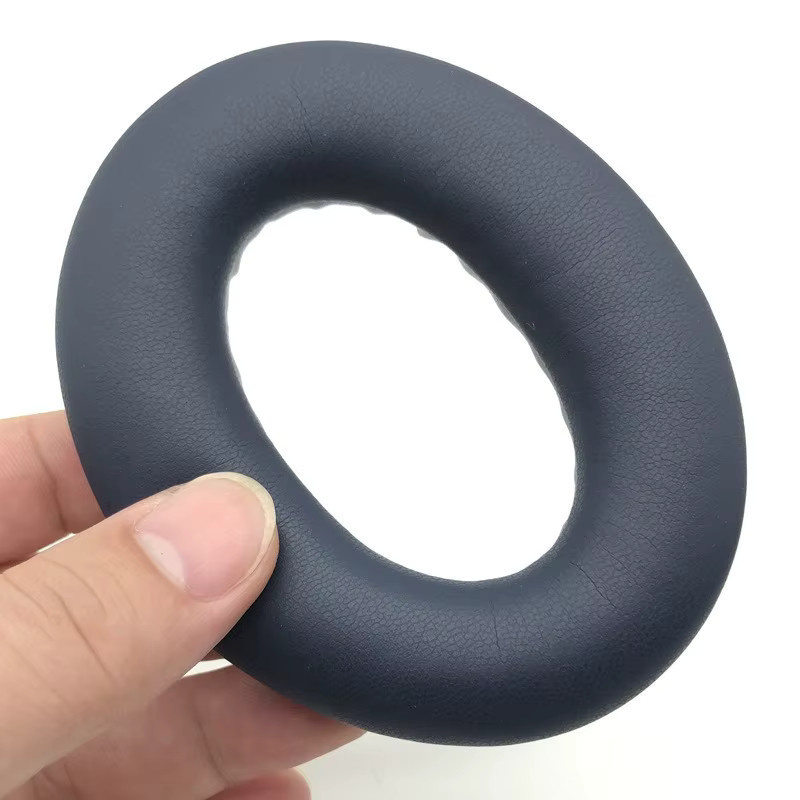 Bose Ersatz-Ohrpolster für QuietComfort 45 Kopfhörer aus weichem Protein-Leder in Schwarz - Bild 3