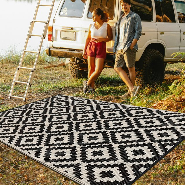 WESTTUNE Outdoor-Teppich in Schwarz, geometrisches Design, wasserdicht und wendbar, ideal für Garten, Terrasse und Camping - Bild 1