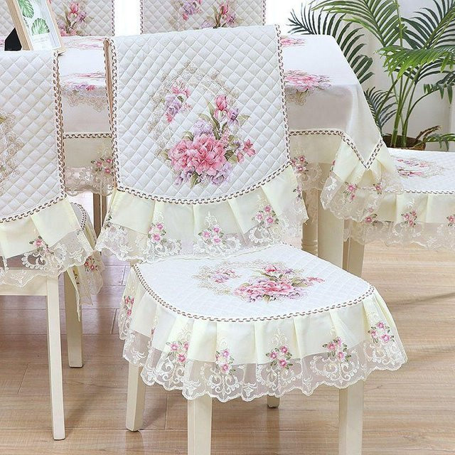 Rutschfester Stuhlbezug von Super Six in Weiß mit minimalistischem Design aus Baumwolle und Jacquard-Stoff - Bild 1