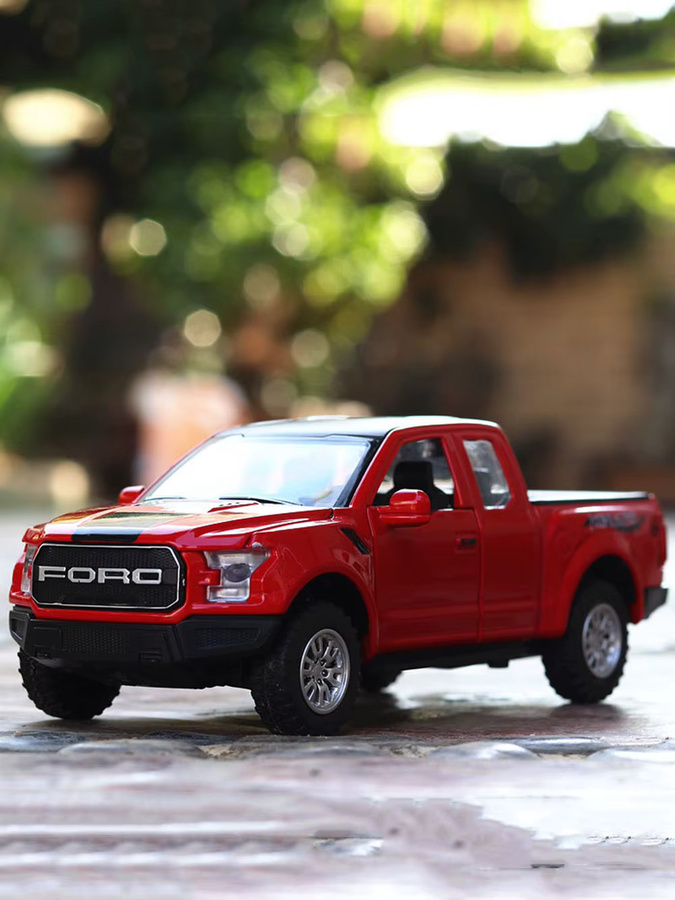 MAKEDA Pickup F150 Mammut, Geländewagen, 1:32, Metalldruckguss, mit Licht und Sound - Bild 5
