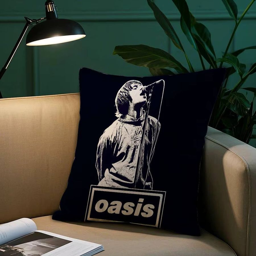 O-Oasis Rock Band Kissenbezug in Schwarz mit ästhetischem Plüschdruck für dein Sofa oder deine Heimdekoration - Bild 2