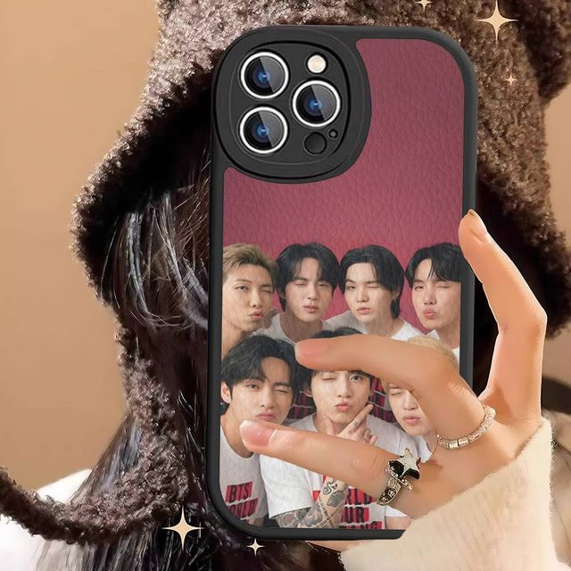 BTS Bangtan Boys Leder Handyhülle für iPhone 16 15 14 13 12 11 Pro Max Plus in Multicolour - Bild 1