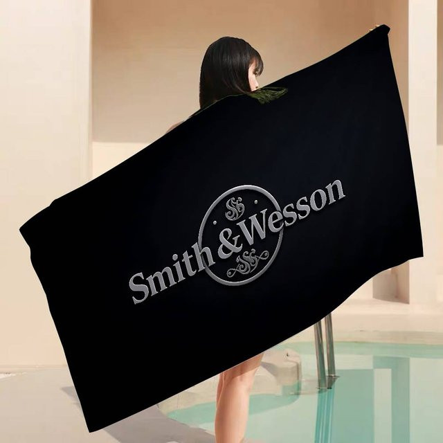 Gun Smith Wesson Mikrofaser Strandtuch Schwarz, Saugfähig und Schnelltrocknend, B/H: 30 x 30 cm - Bild 1