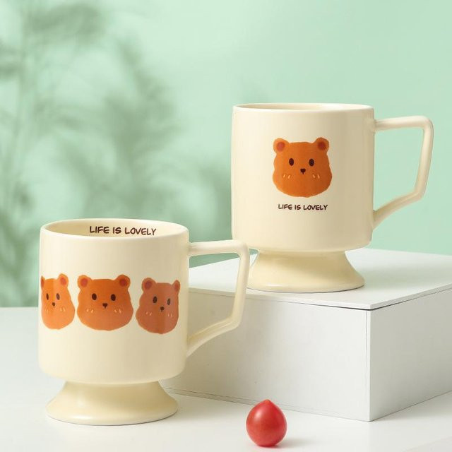 Französischer Kelch Keramiktasse im Retro-Design, Farbe: Weiß und Beige, Volumen: 401-500 ml - Bild 1