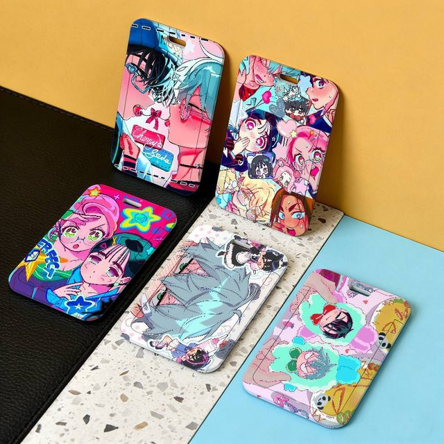 Transparenter Kartenhalter mit Alien Cartoon Design und Lanyard aus Kunststoff in Multicolour für deine Business-ID oder Busausweise - Bild 1