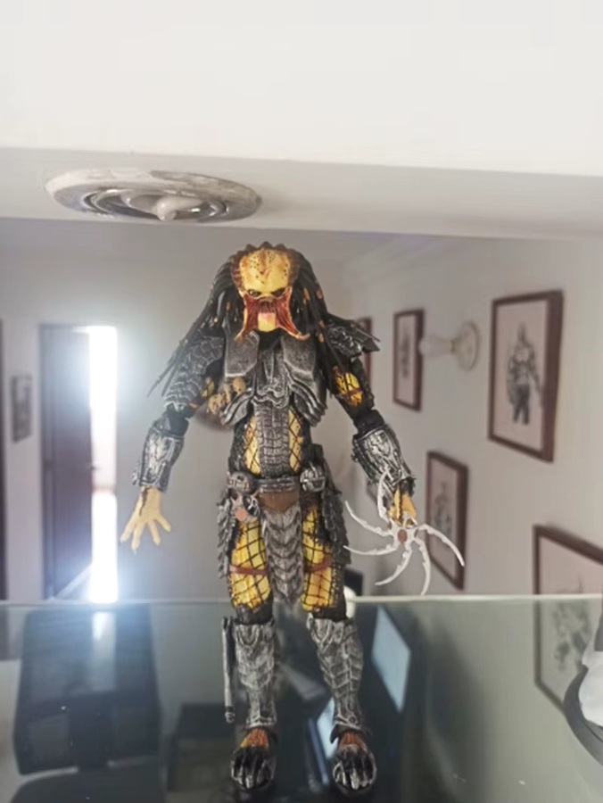 NECA Predator Masked Scar, Actionfigur - Bild 4