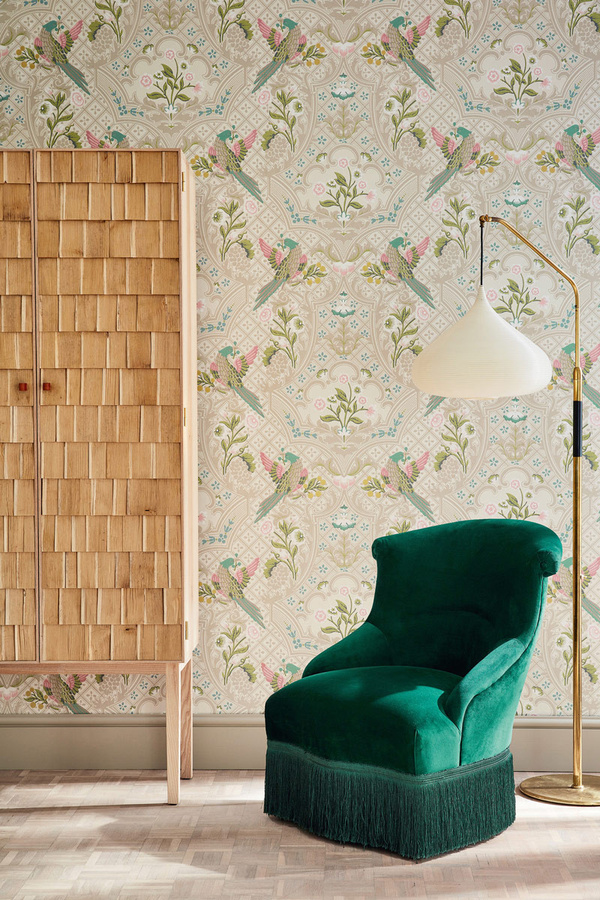 Little Greene Tapete Brodsworth Consort in Beige und Multicolour mit floralem Vintage-Muster und botanischen Elementen aus Vlies - Bild 1