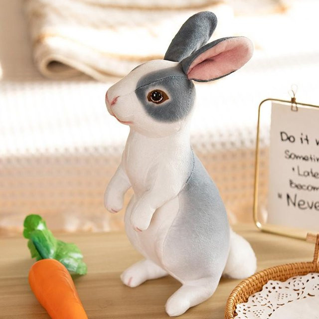 Kidsly Karotte Kaninchen Plüsch Stofftier Puppe, grau, ab 14 Jahren - Bild 1